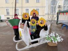 6 марта сотрудники ЦГБ им. В. Ф. Кашковой приняли участие в городском празднике «Блинная масленица и весенняя всякая всячина» с программой «Масленица - блинница, весны именинница».
